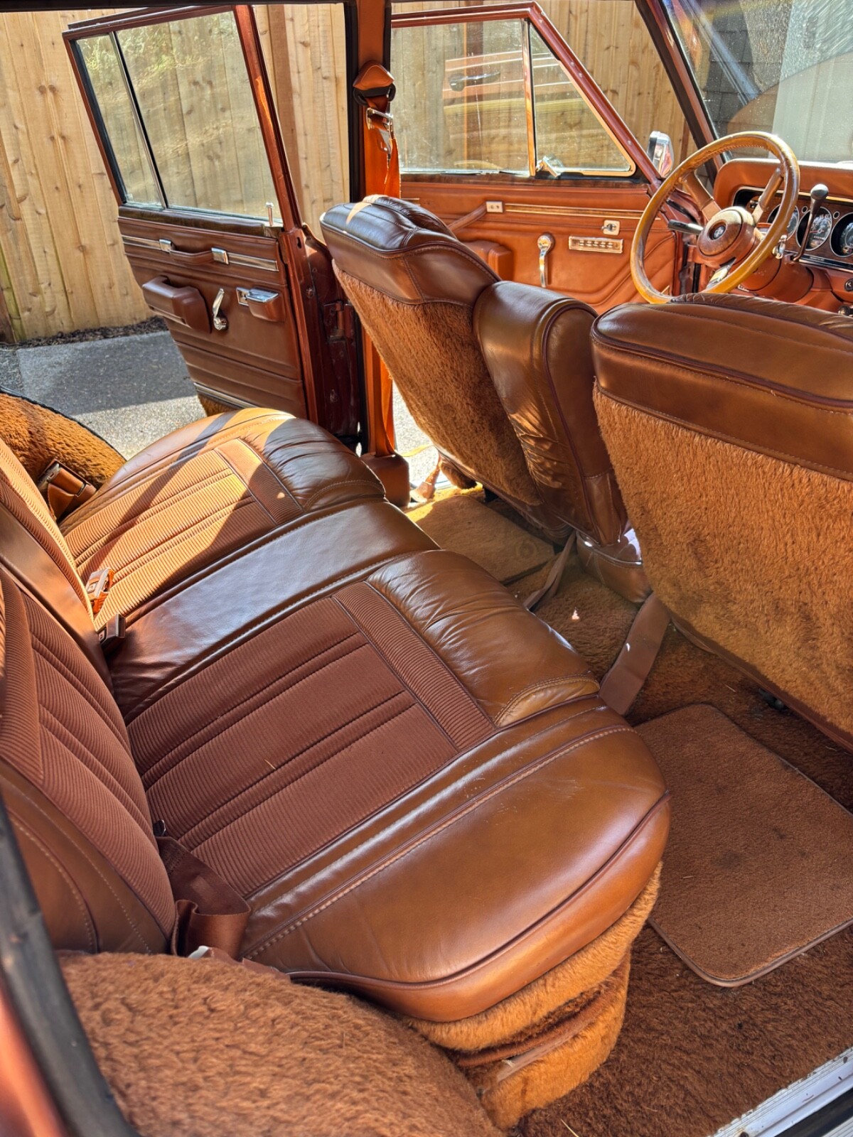 Jeep-Wagoneer-1981-SUV-17