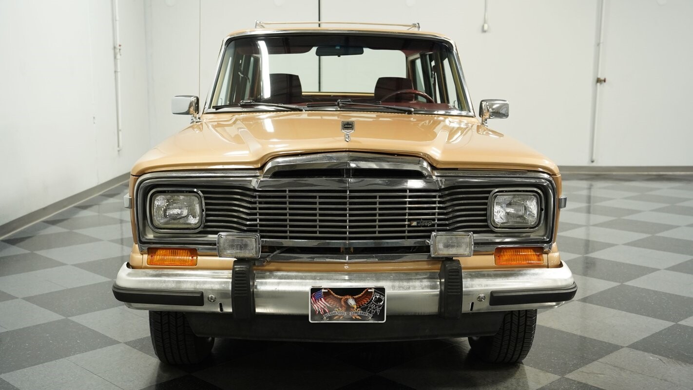 Jeep-Wagoneer-1985-Jeep-14