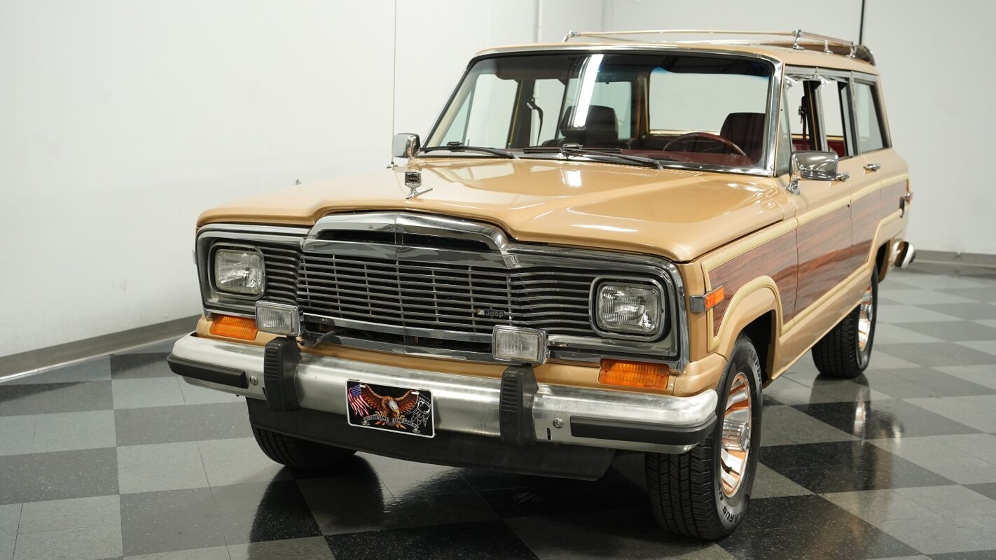 Jeep-Wagoneer-1985-Jeep-15