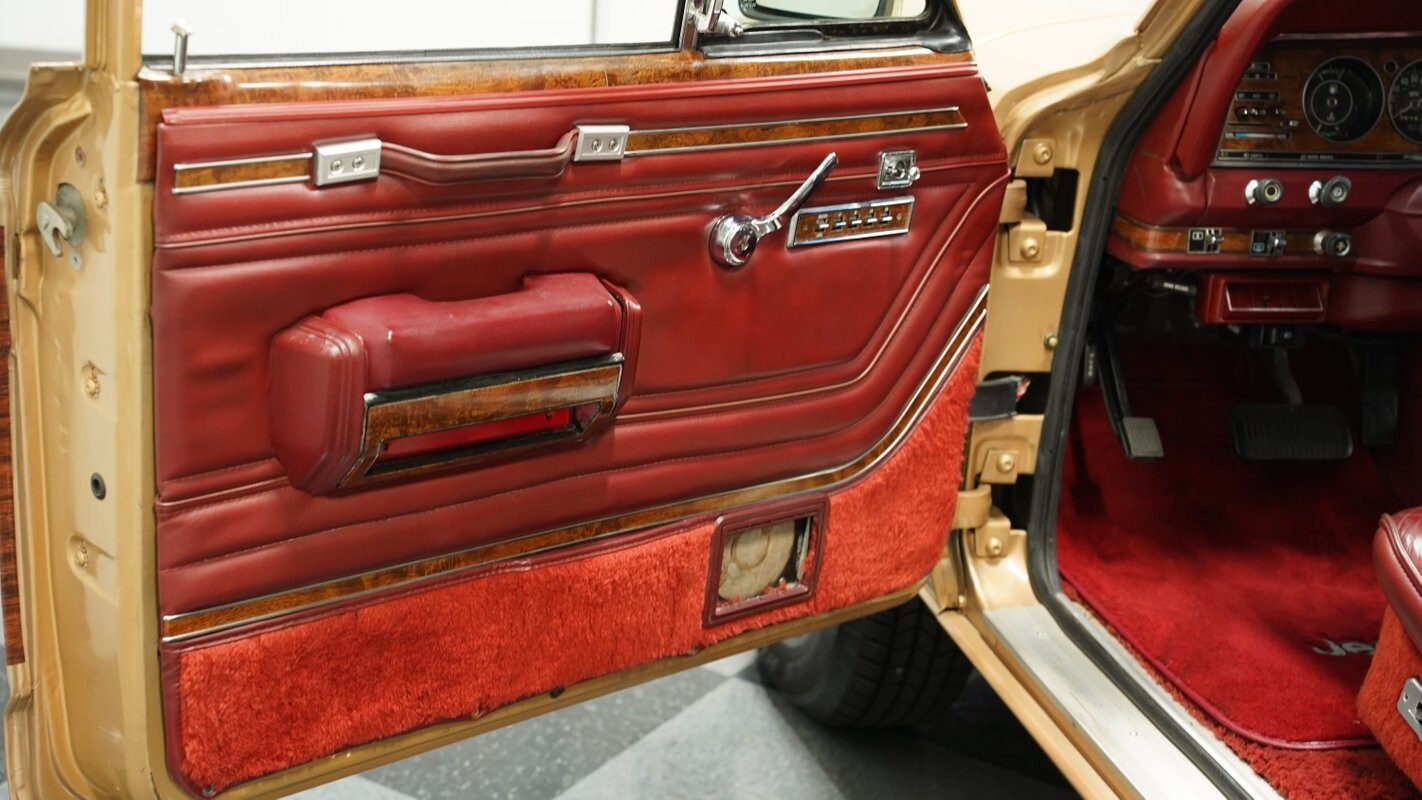 Jeep-Wagoneer-1985-Jeep-31