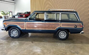 Jeep-Wagoneer-1988-SUV-21