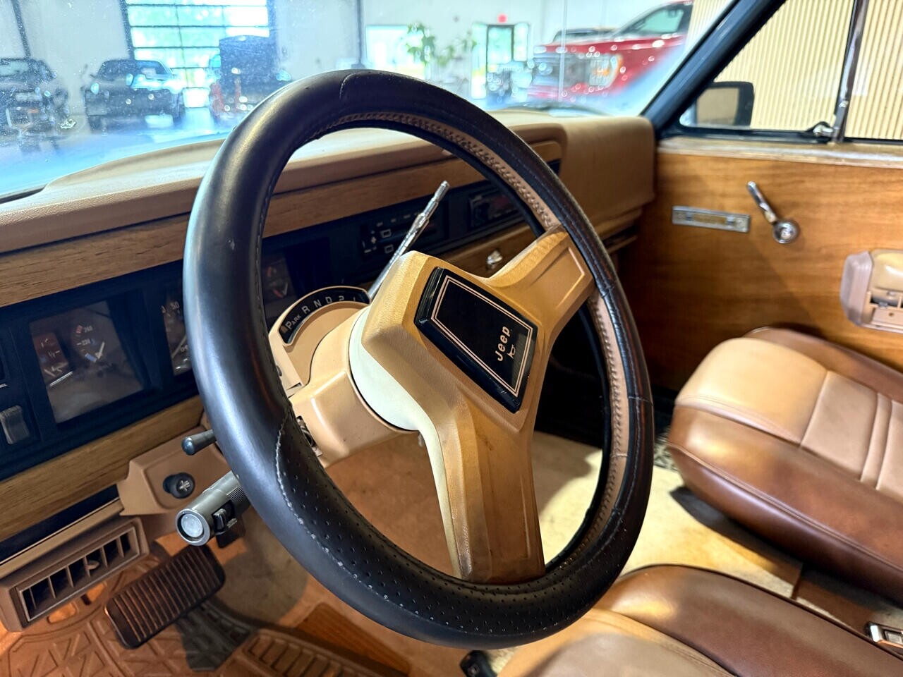 Jeep-Wagoneer-1988-SUV-39