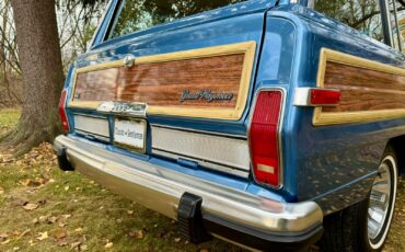 Jeep-Wagoneer-1991-SUV-19