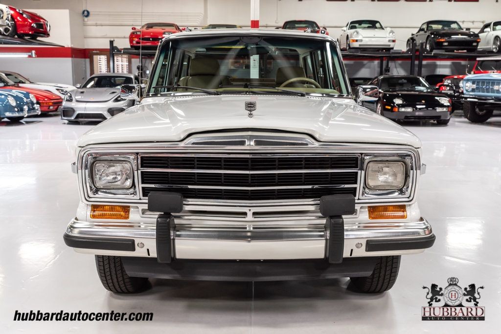 Jeep-Wagoneer-1991-SUV-2