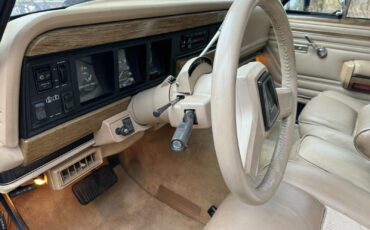 Jeep-Wagoneer-1991-SUV-23