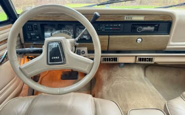 Jeep-Wagoneer-1991-SUV-24