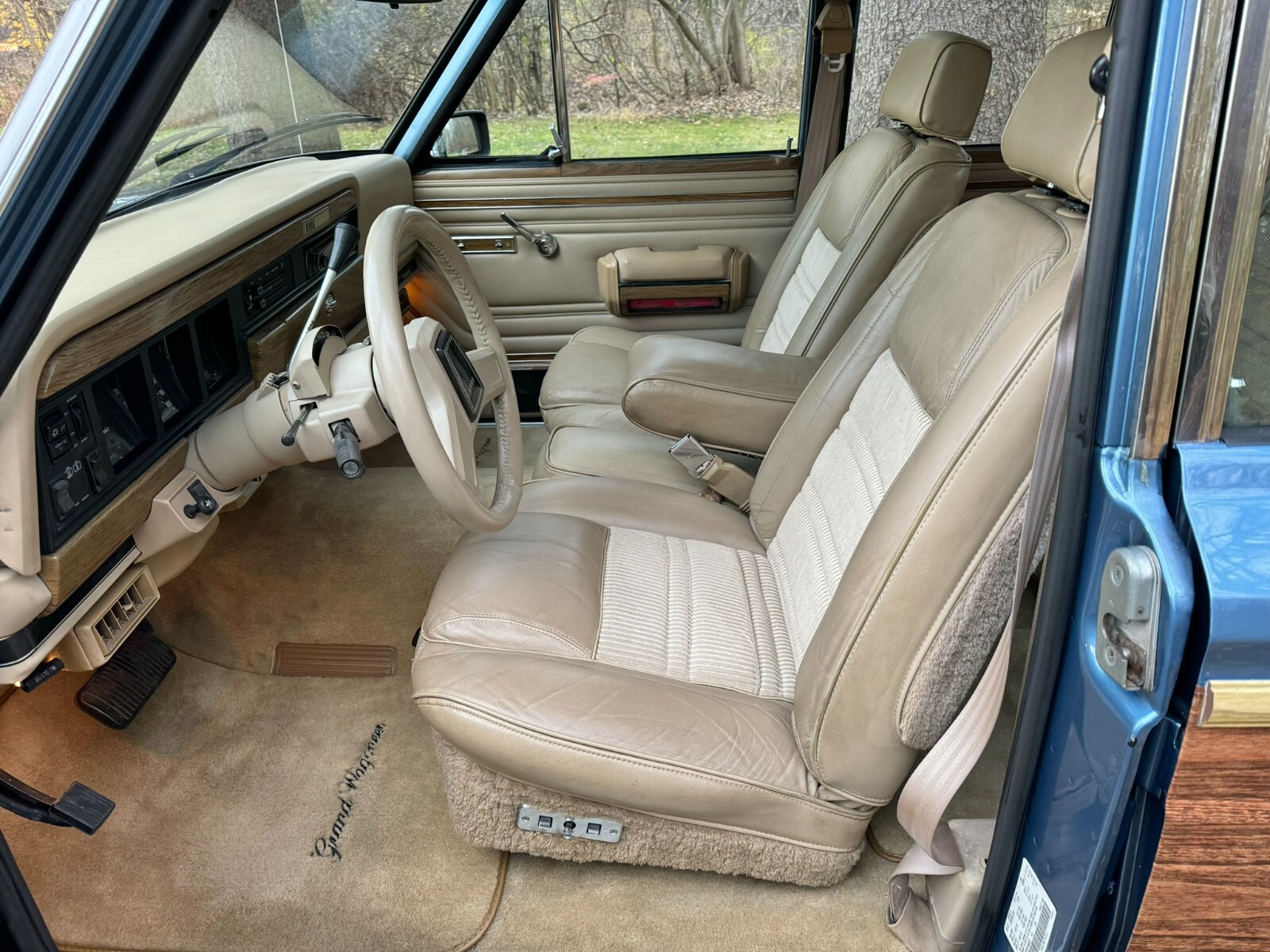Jeep-Wagoneer-1991-SUV-26
