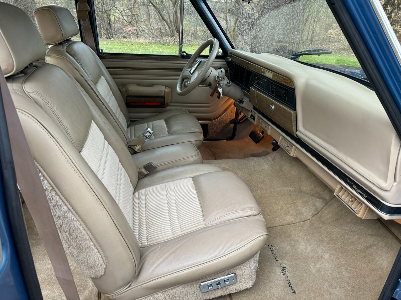 Jeep-Wagoneer-1991-SUV-27