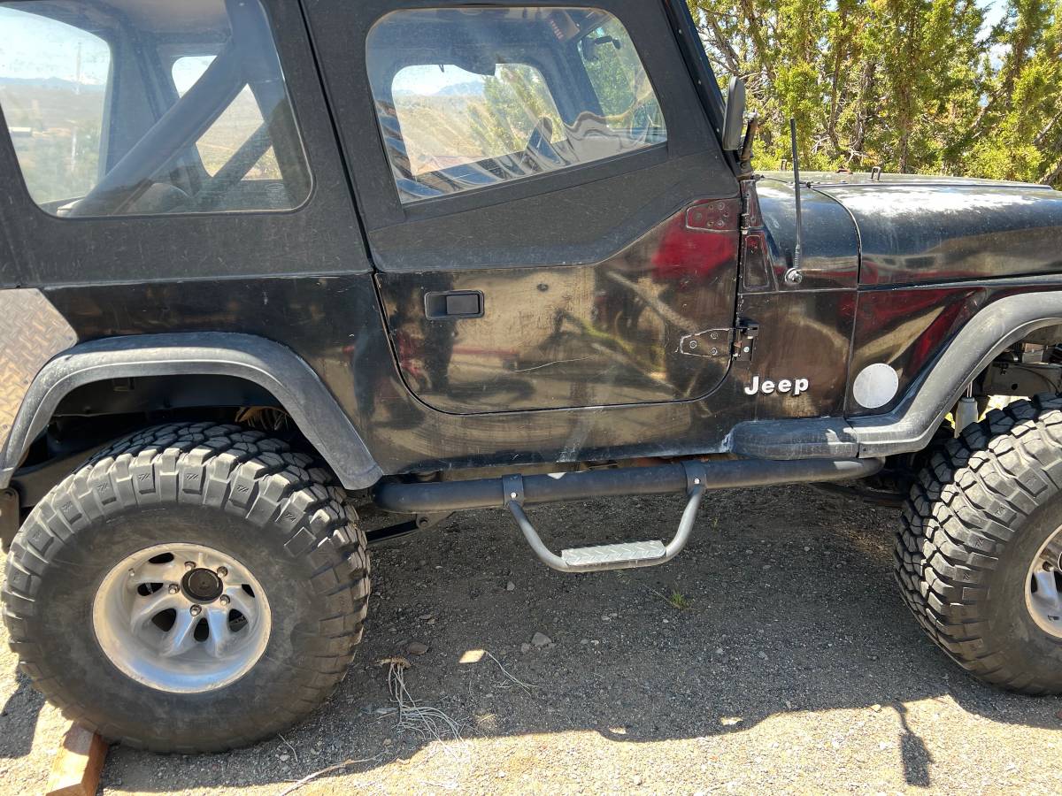 Jeep-Wrangler-1978-black-6