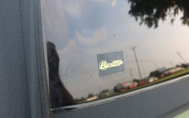 Jeep-Wrangler-1988-17