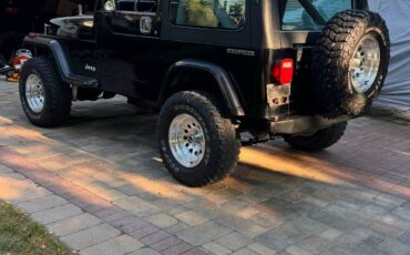 Jeep-Wrangler-1989-1