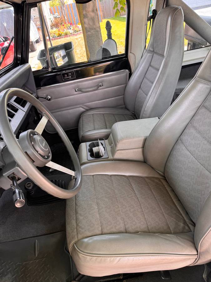 Jeep-Wrangler-1989-4