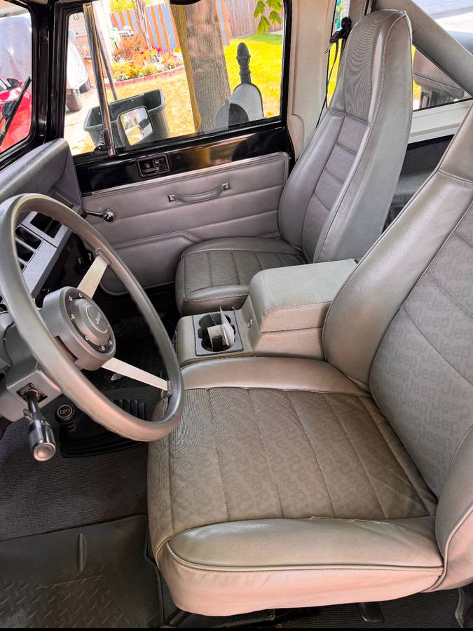 Jeep-Wrangler-1989-6