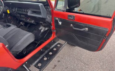 Jeep-Wrangler-1993-orange-10