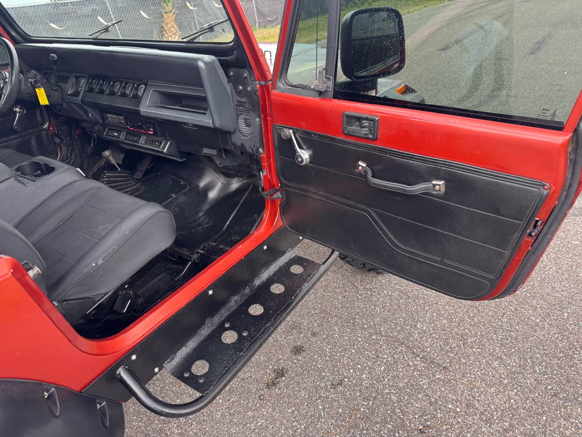 Jeep-Wrangler-1993-orange-10