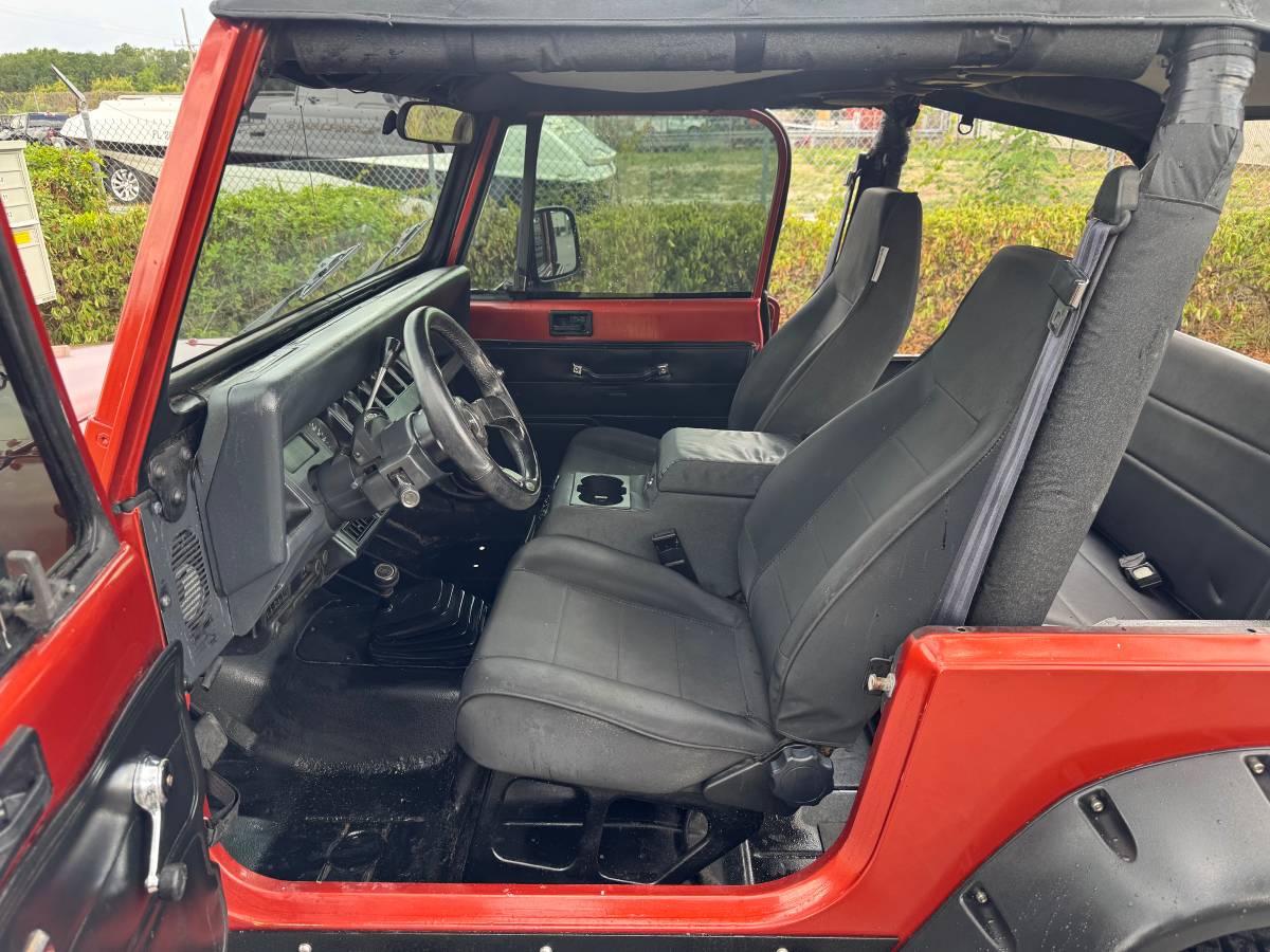 Jeep-Wrangler-1993-orange-7