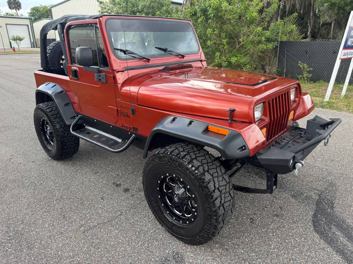 Jeep Wrangler  1993 orange
