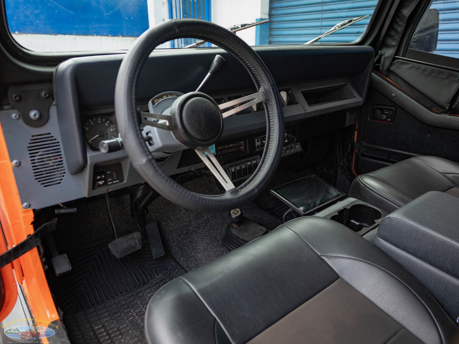 Jeep-Wrangler-Custom-1994-SUV-32