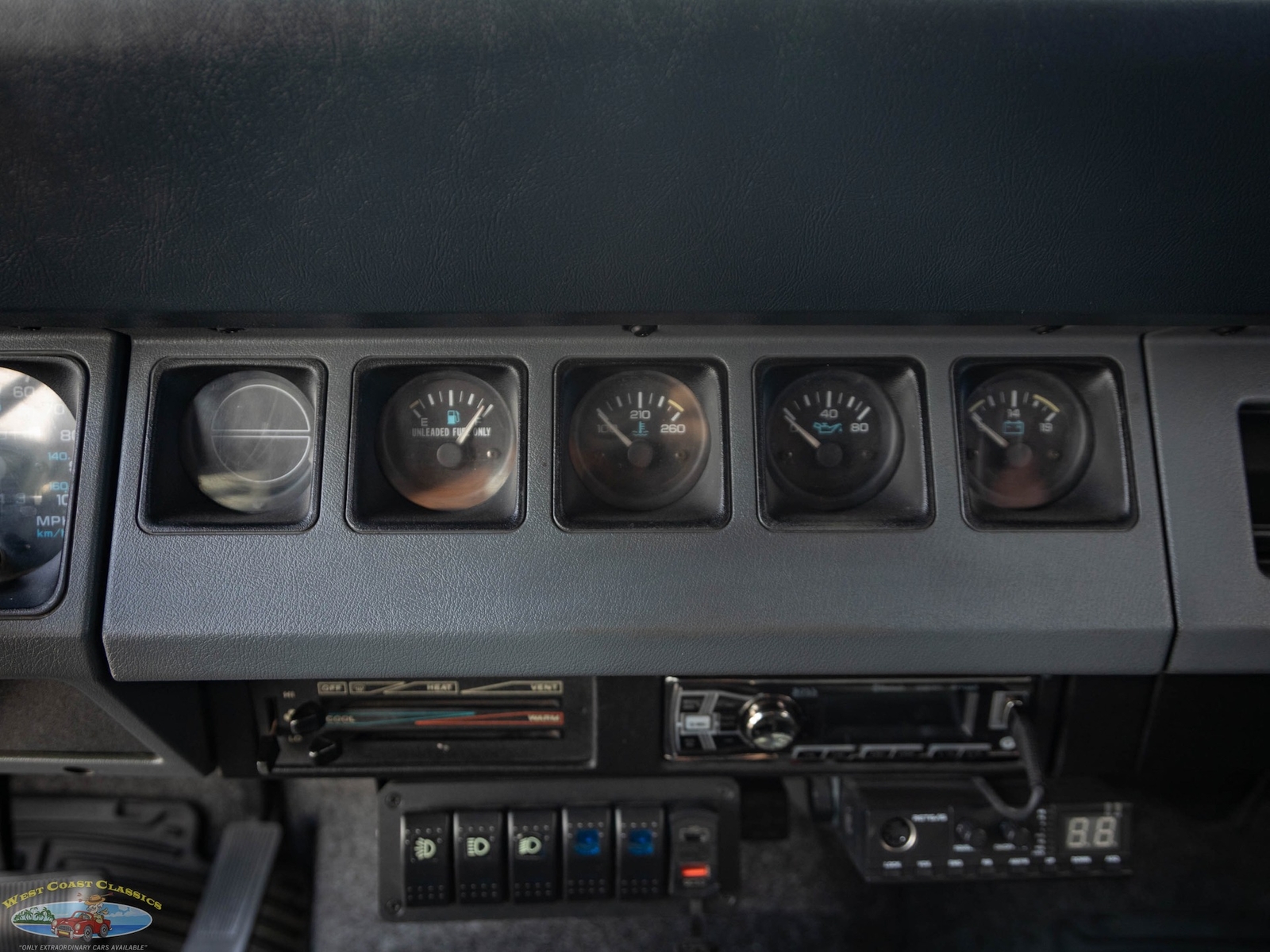 Jeep-Wrangler-Custom-1994-SUV-37