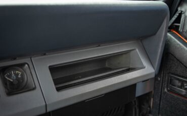 Jeep-Wrangler-Custom-1994-SUV-39