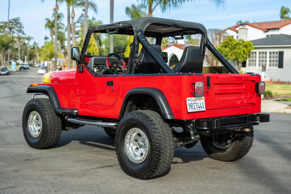Jeep-Wrangler-islander-1990-red-2