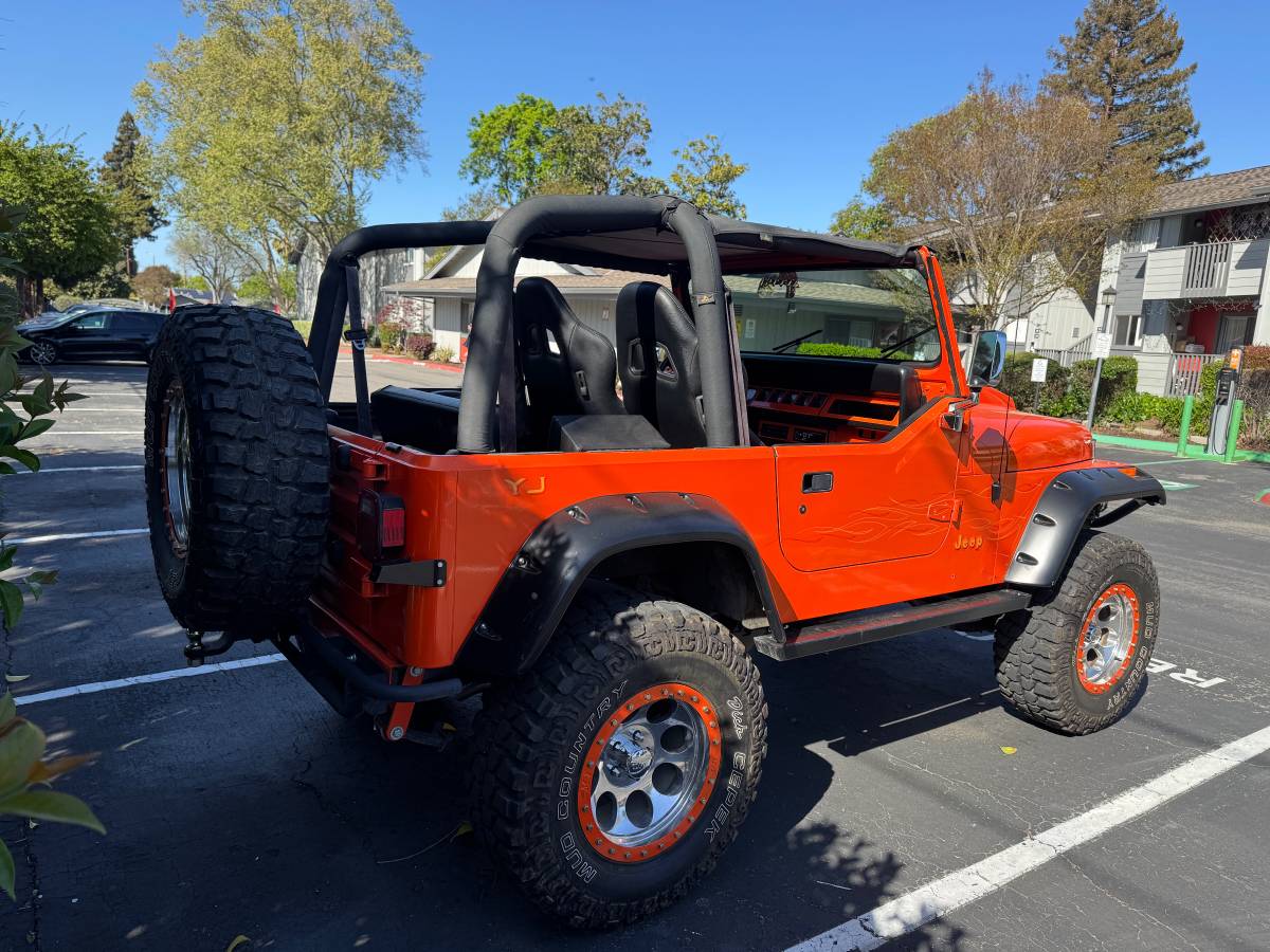 Jeep-Wrangler-s-1995-orange-12