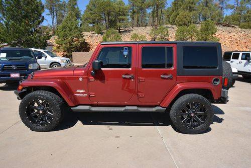 Jeep-Wrangler-unlimited-2011-red-1