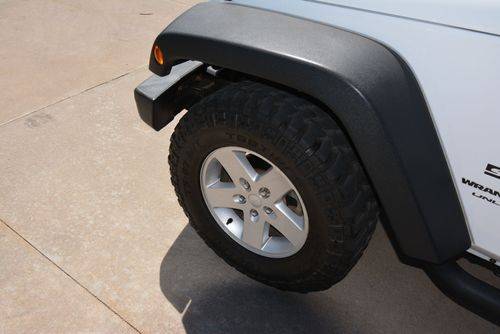 Jeep-Wrangler-unlimited-2018-white-12