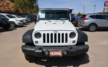 Jeep-Wrangler-unlimited-2018-white-2