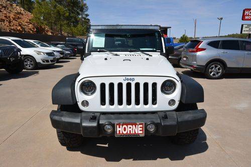 Jeep-Wrangler-unlimited-2018-white-2