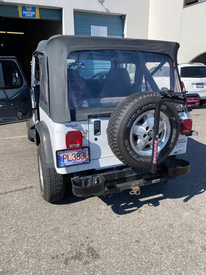 Jeep-Yj-1991-white-9