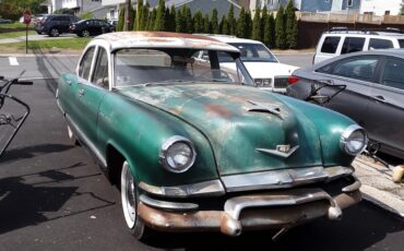 Kaiser-MANHATTAN-1953-Sedan-1
