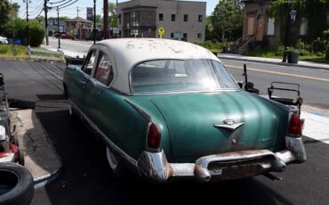 Kaiser-MANHATTAN-1953-Sedan-3