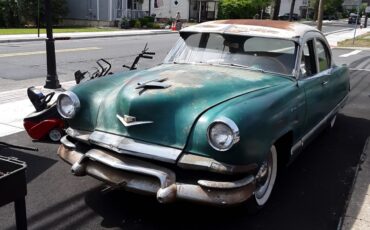 Kaiser-MANHATTAN-1953-Sedan