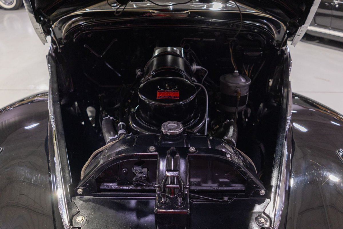 LaSalle-1940-Coupe-34