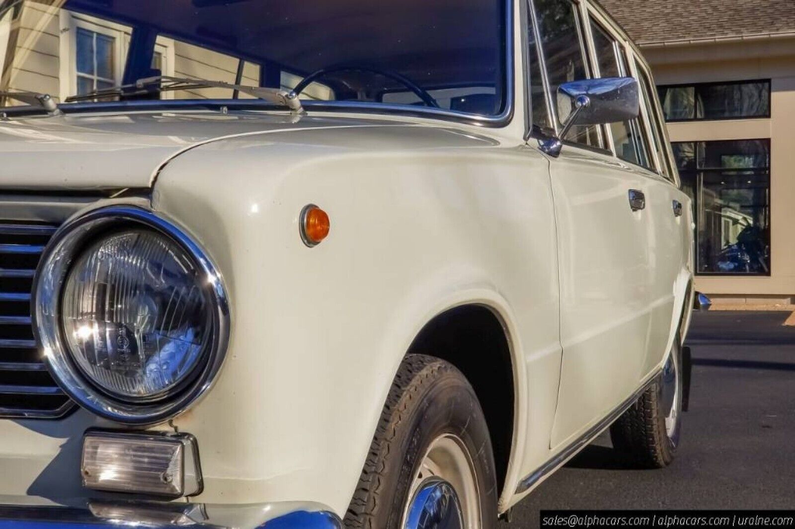 Lada-VAZ-2102-1978-Wagon-11