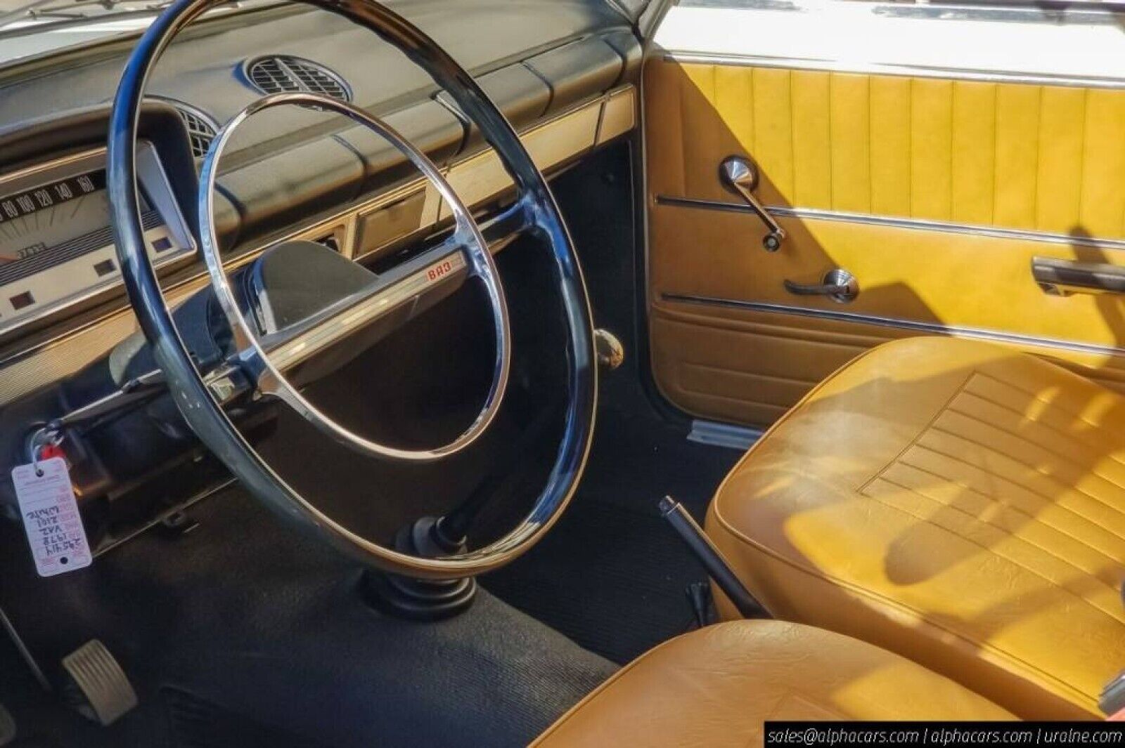 Lada-VAZ-2102-1978-Wagon-15