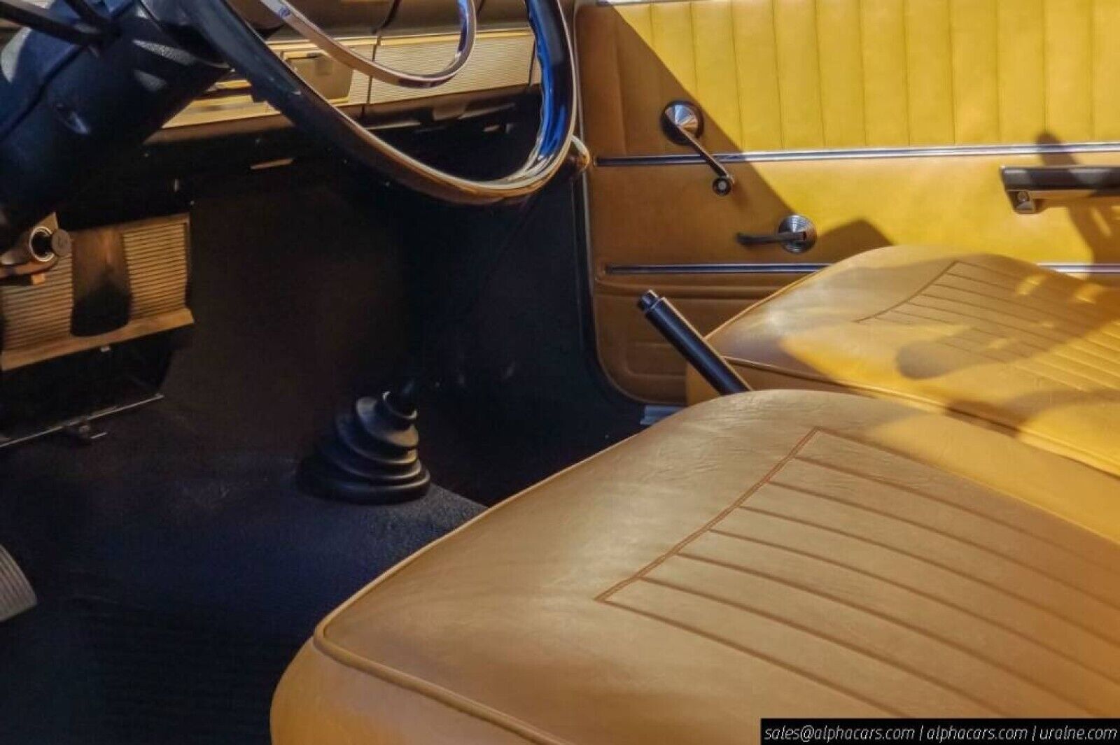 Lada-VAZ-2102-1978-Wagon-16