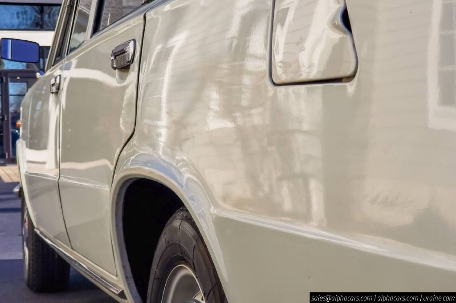 Lada-VAZ-2102-1978-Wagon-20