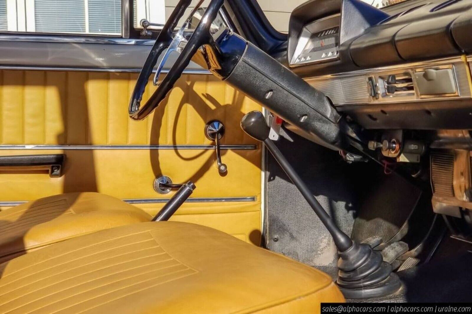 Lada-VAZ-2102-1978-Wagon-24