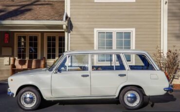 Lada-VAZ-2102-1978-Wagon-3