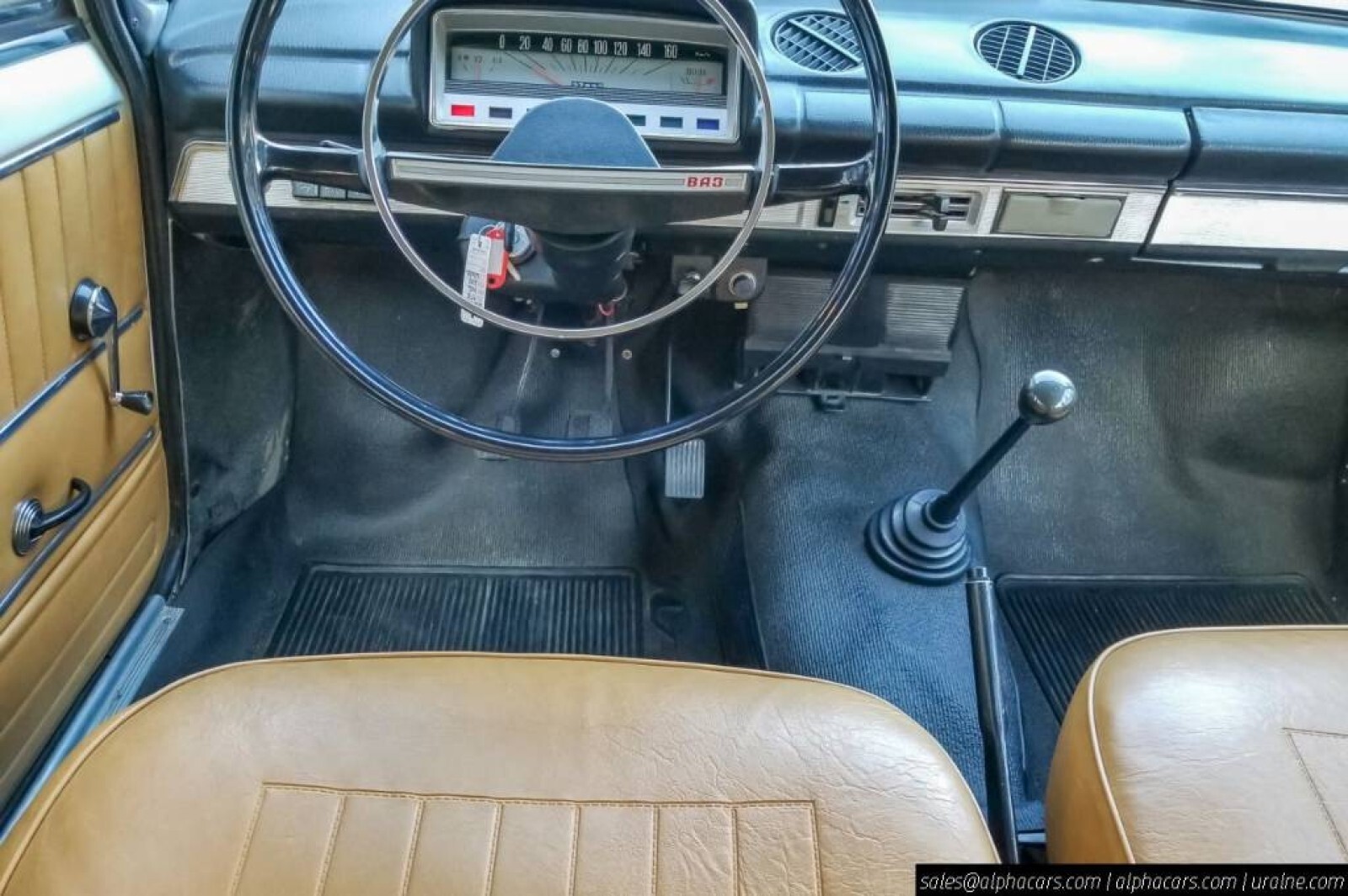 Lada-VAZ-2102-1978-Wagon-34