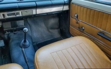Lada-VAZ-2102-1978-Wagon-35
