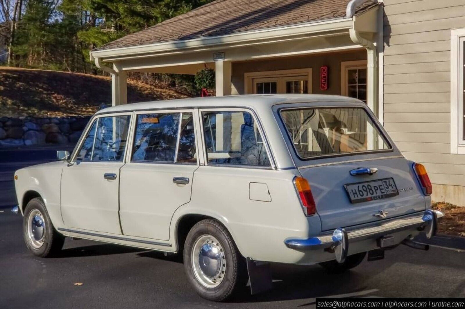 Lada-VAZ-2102-1978-Wagon-4