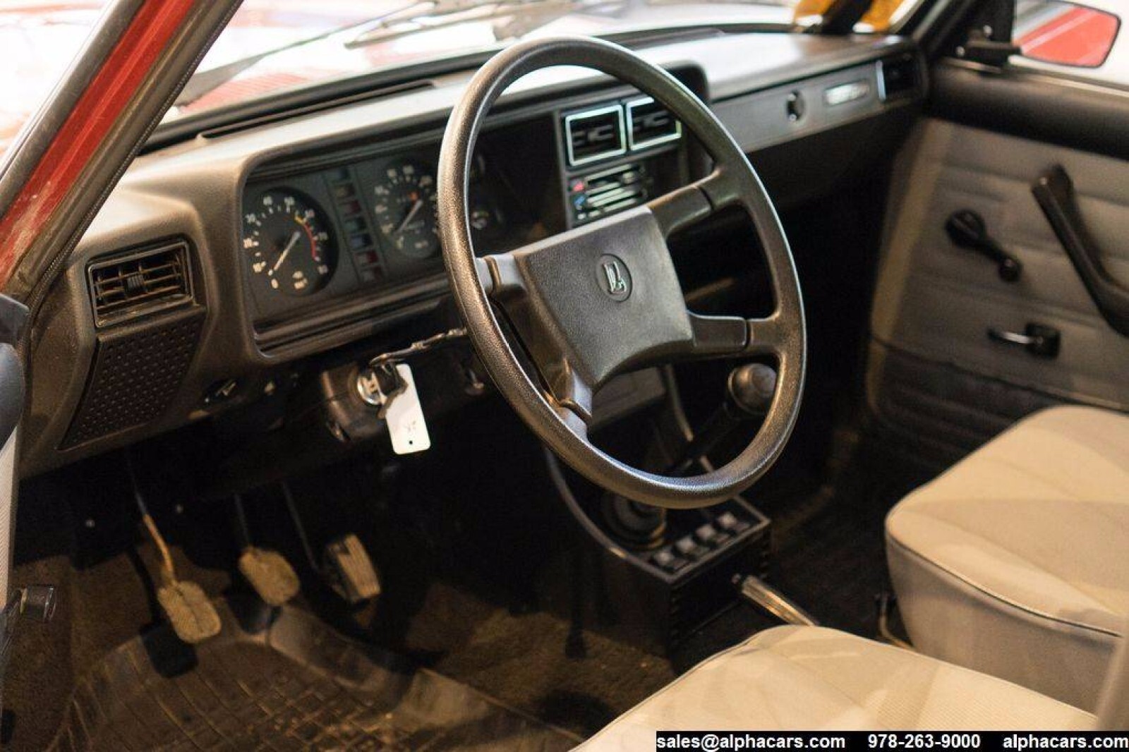 Lada-VAZ-2107-1989-Sedan-20