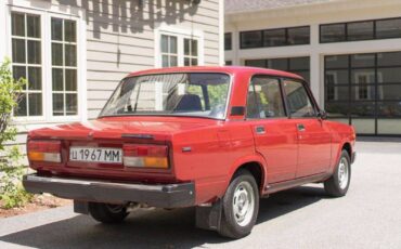 Lada-VAZ-2107-1989-Sedan-7