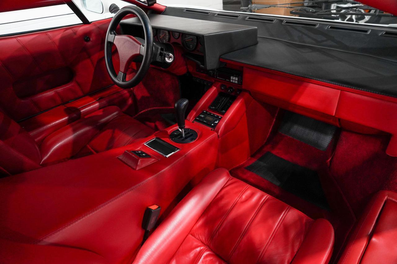 Lamborghini-Countach-1989-15