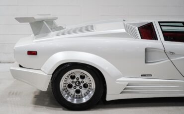 Lamborghini-Countach-1989-27