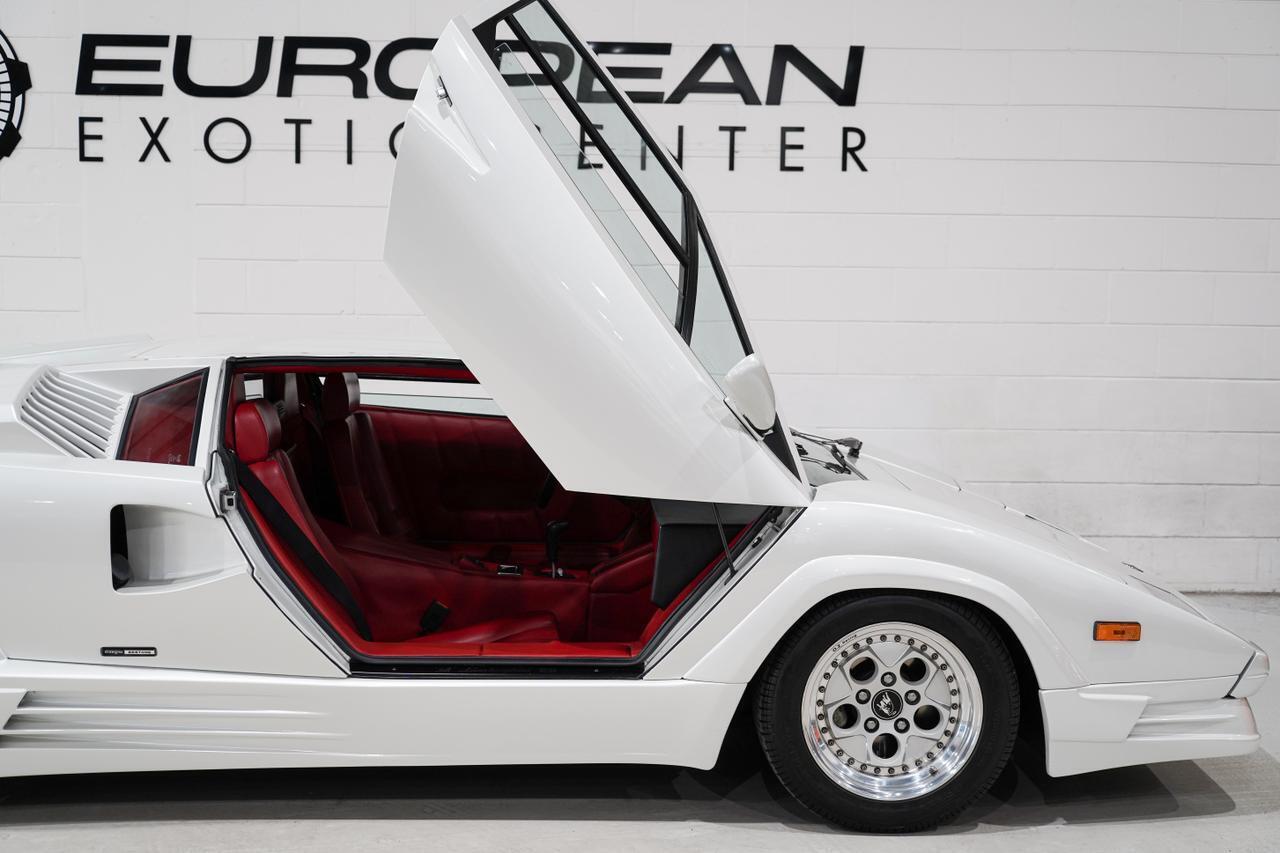 Lamborghini-Countach-1989-33