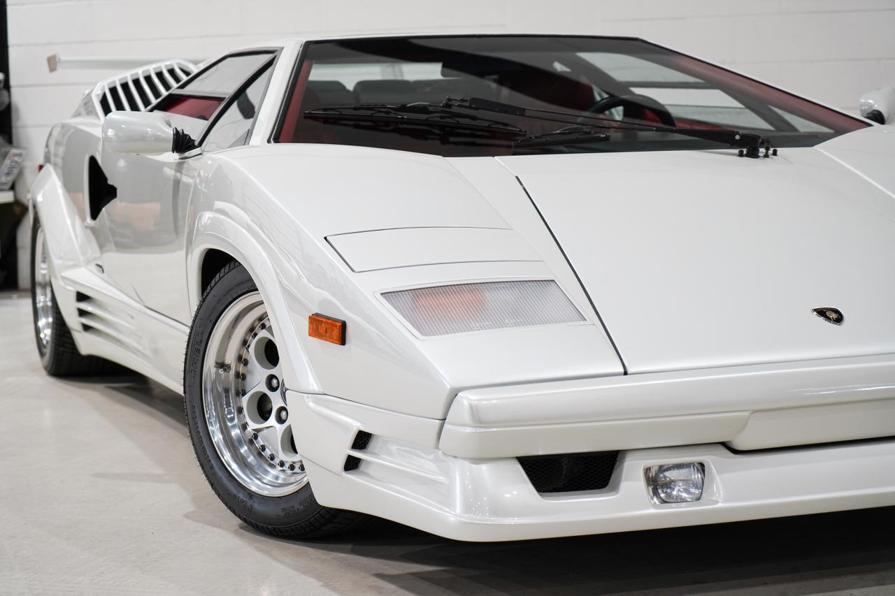 Lamborghini-Countach-1989-36